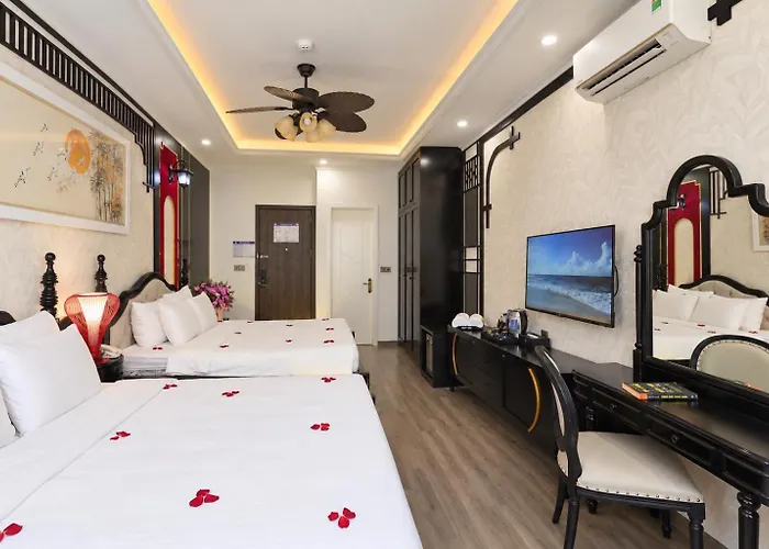 Lavender Khách sạn 4*