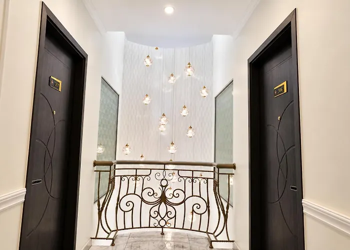 Khách sạn Lavender 4*