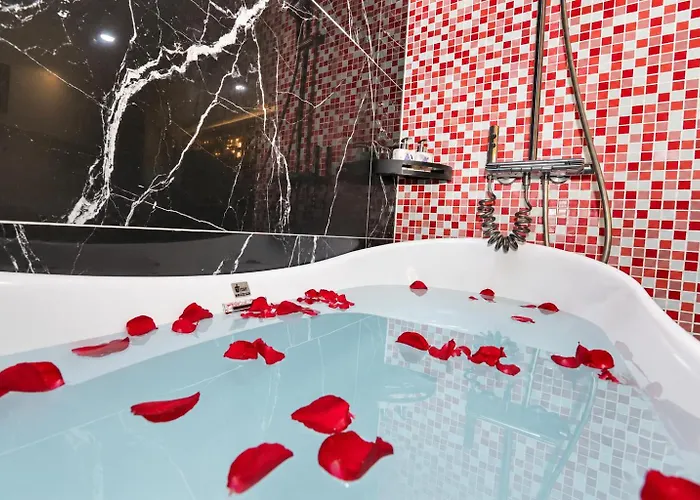 Lavender Khách sạn 4*